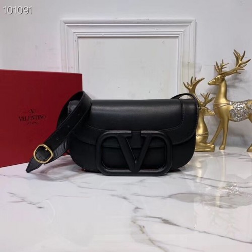 VALENTINO Оригинална кожена чанта за рамо V0030A черна