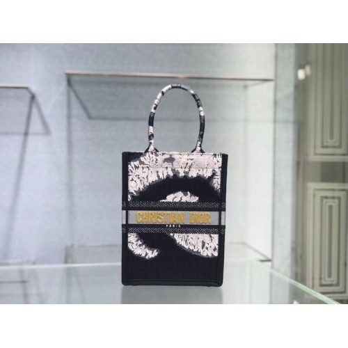 ВЕРТИКАЛНА ЧАНТА ЗА КНИГИ DIOR Синя C1212E