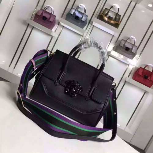 Versace Palazzo Empire Оригинална кожена чанта през рамо V1911 Черна