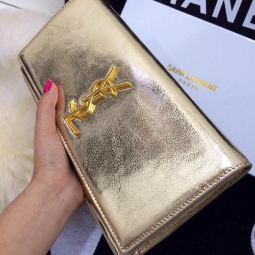 Чанта Yves Saint Laurent Classic Monogram Clutch 30210 Gold