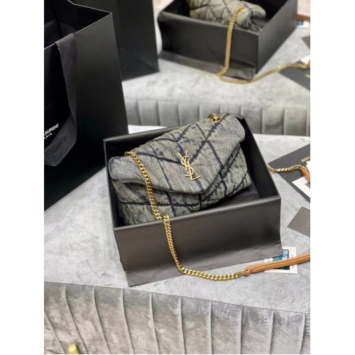 Yves Saint Laurent Loulou Puffer малка дънкова чанта 620333 син