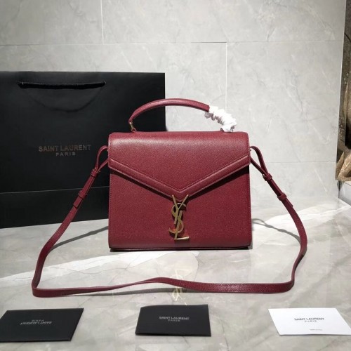 Чанта Yves Saint Laurent CASSANDRA с горна дръжка, среден размер, от релефна кожа Grain de Poudre, Y578000, червена