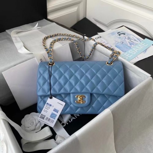 Класическа чанта Chanel от агнешка кожа, златист метал A01112, синя