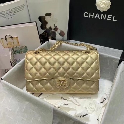 Класическа чанта Chanel от агнешка кожа, златист метал A01112, златист