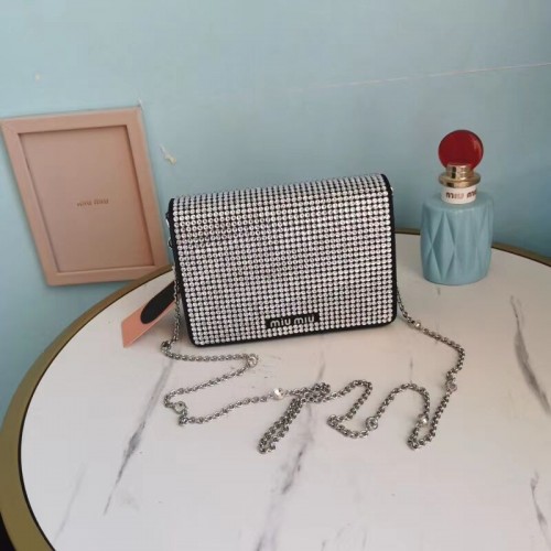 Чанта за рамо от кожа напа Miu Miu Matelasse 5BT064 черна